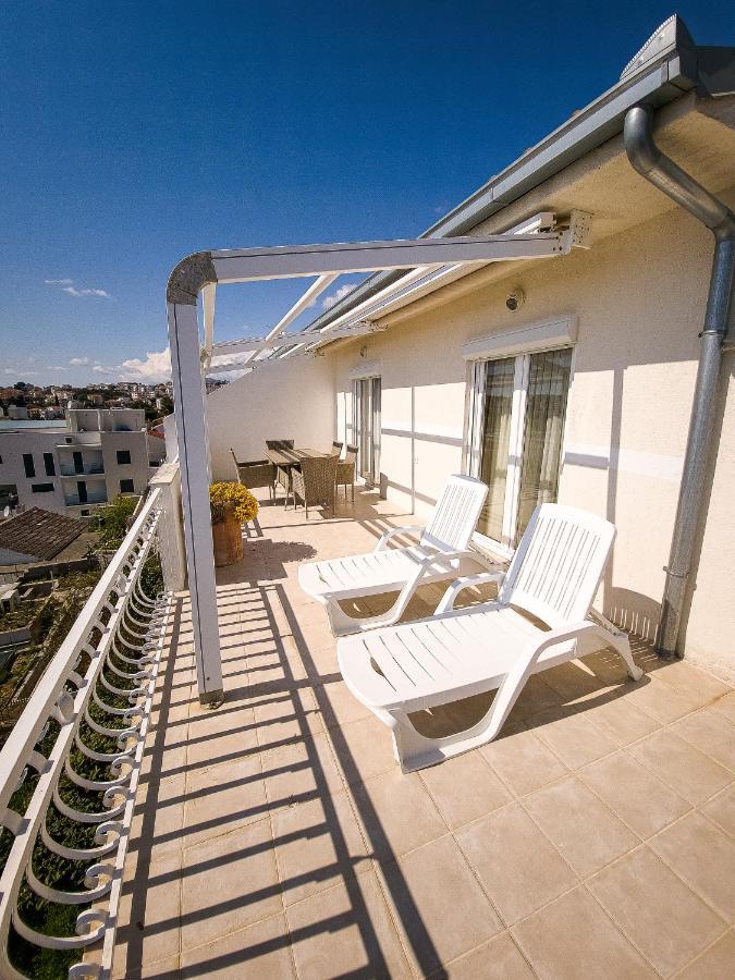 Apartments Cacija Трогір Екстер'єр фото