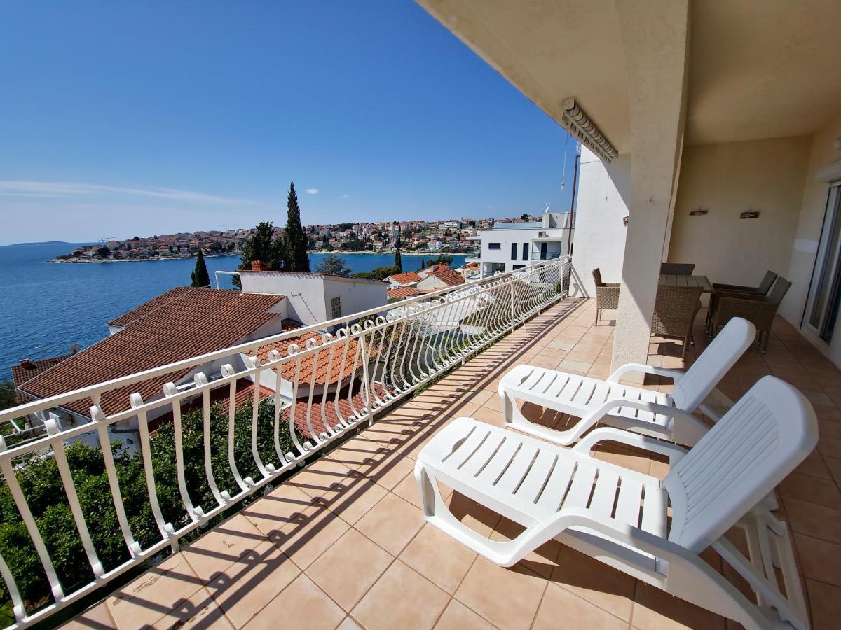 Apartments Cacija Трогір Екстер'єр фото
